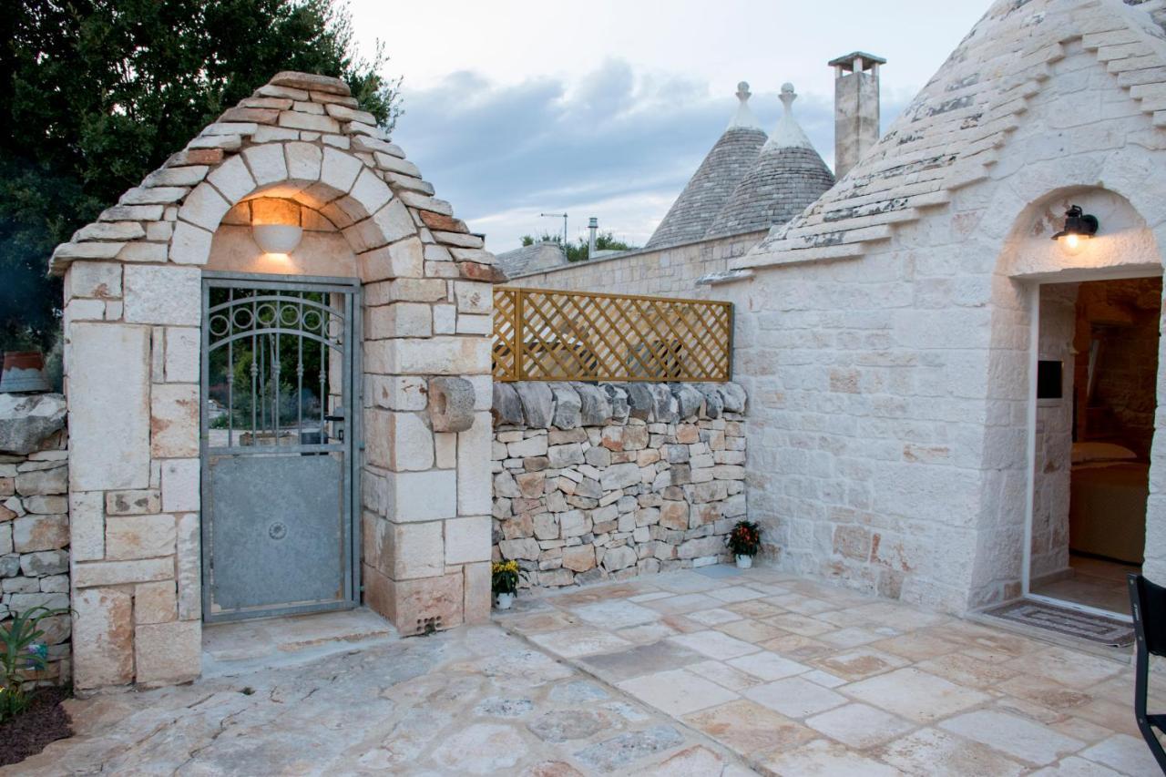 Trullo Cinquenoci Suite Locorotondo Εξωτερικό φωτογραφία
